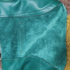B Makowsky green leather and suede Hobo shoulder bag